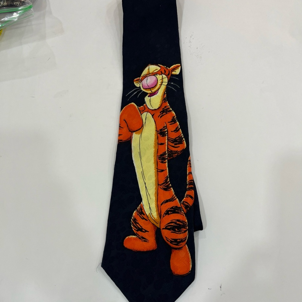 POOH TIGER  Disney Silk‎ tie Made in Myanmar Handmade